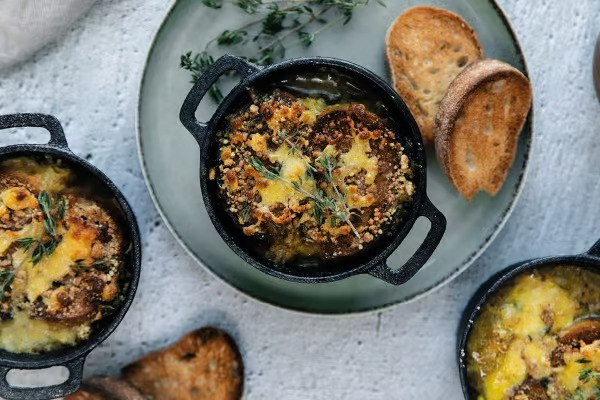 French Onion Soup with a Bread Crust au Gratin